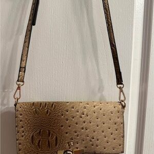 Elegant Tan Crocodile-Embossed Women's Bag